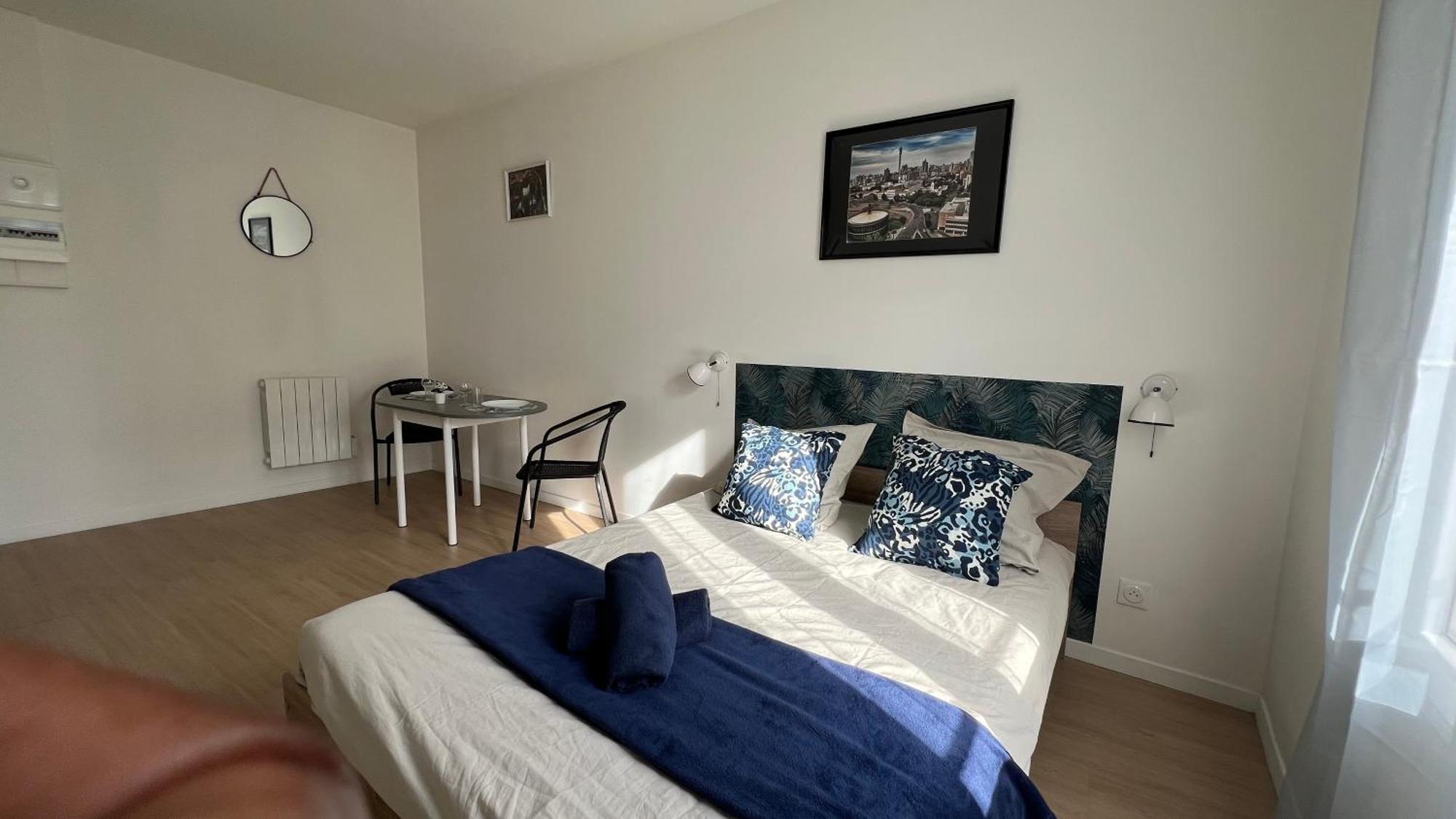 Studios Cozy Proche Gare Tgv Chatellerault Ngoại thất bức ảnh