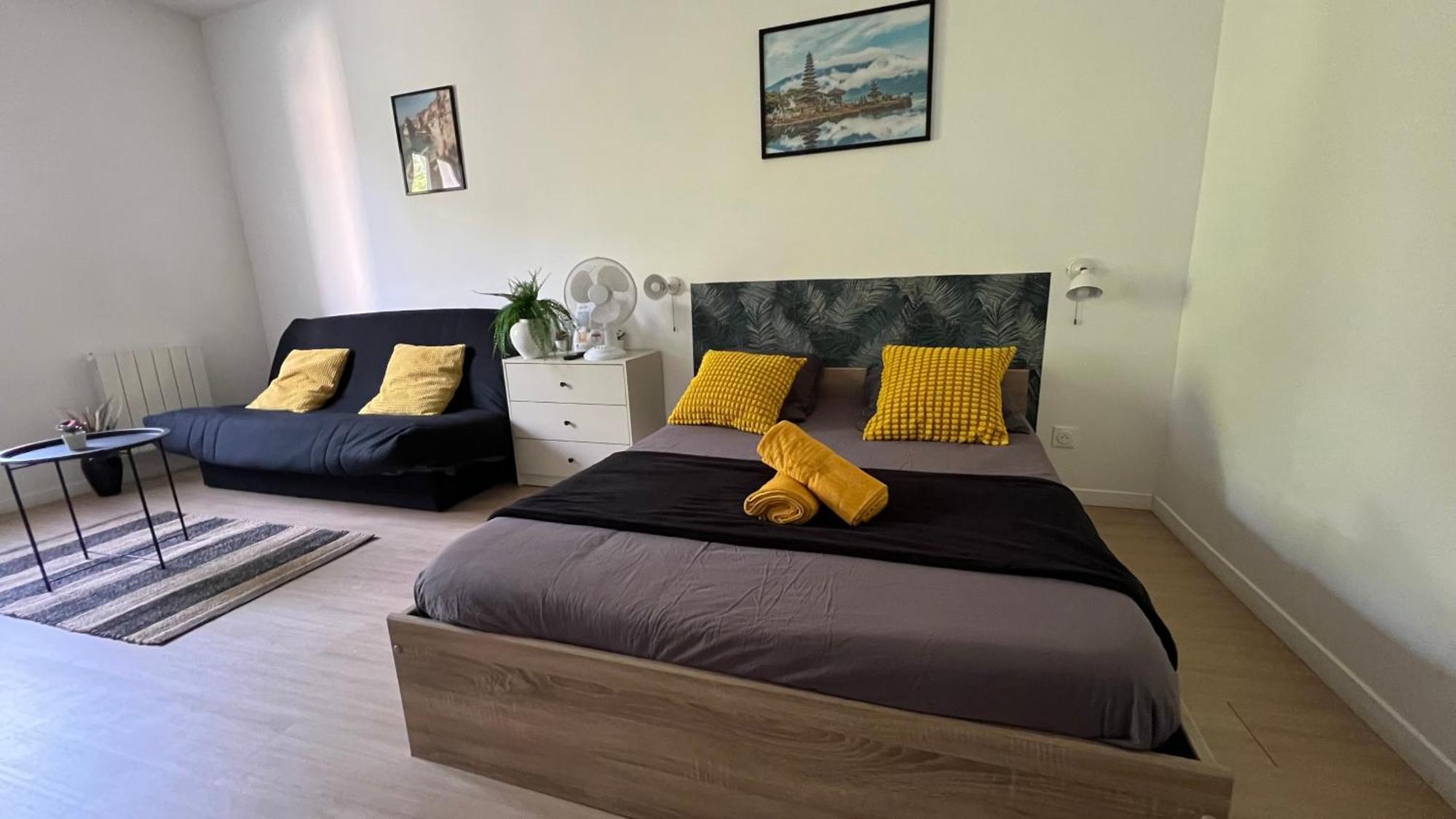 Studios Cozy Proche Gare Tgv Chatellerault Ngoại thất bức ảnh