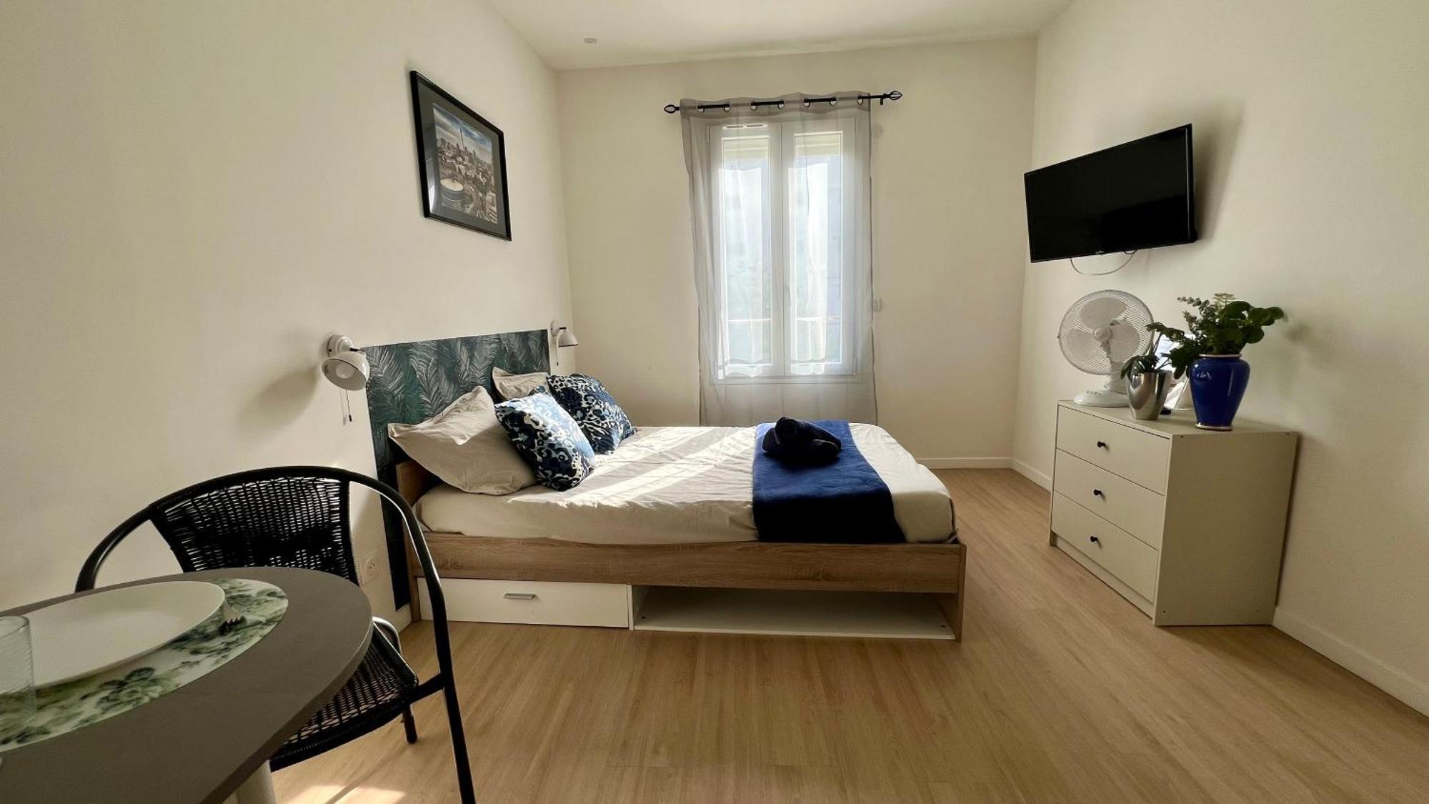 Studios Cozy Proche Gare Tgv Chatellerault Ngoại thất bức ảnh
