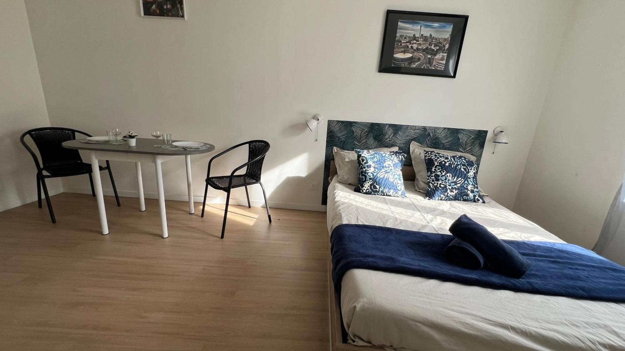 Studios Cozy Proche Gare Tgv Chatellerault Ngoại thất bức ảnh