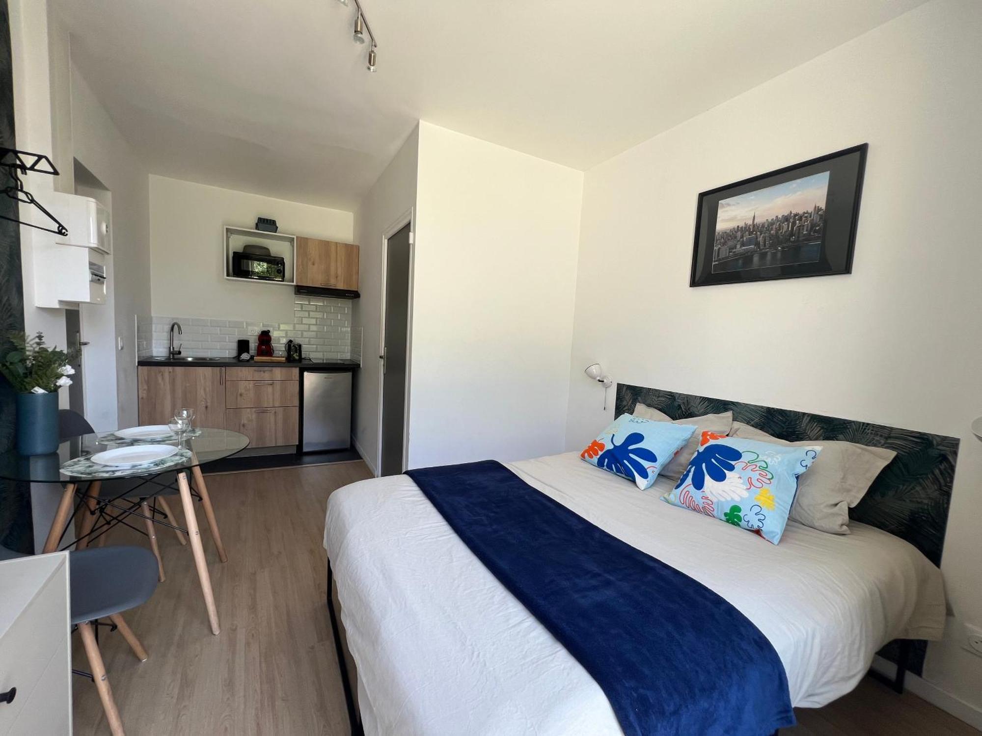 Studios Cozy Proche Gare Tgv Chatellerault Ngoại thất bức ảnh