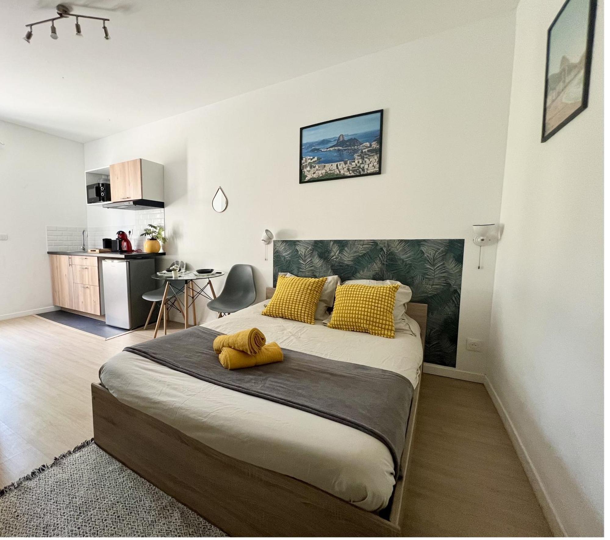 Studios Cozy Proche Gare Tgv Chatellerault Ngoại thất bức ảnh